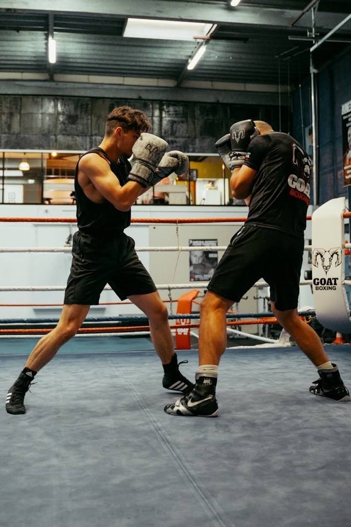 Accompagnement personnalisé à Seichamps : coach et élève en entraînement individuel sur le ring